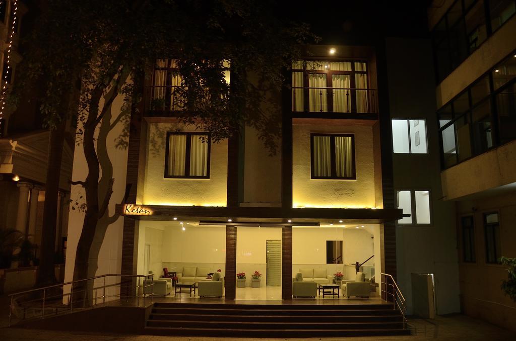 Hotel Ketan Pune Extérieur photo