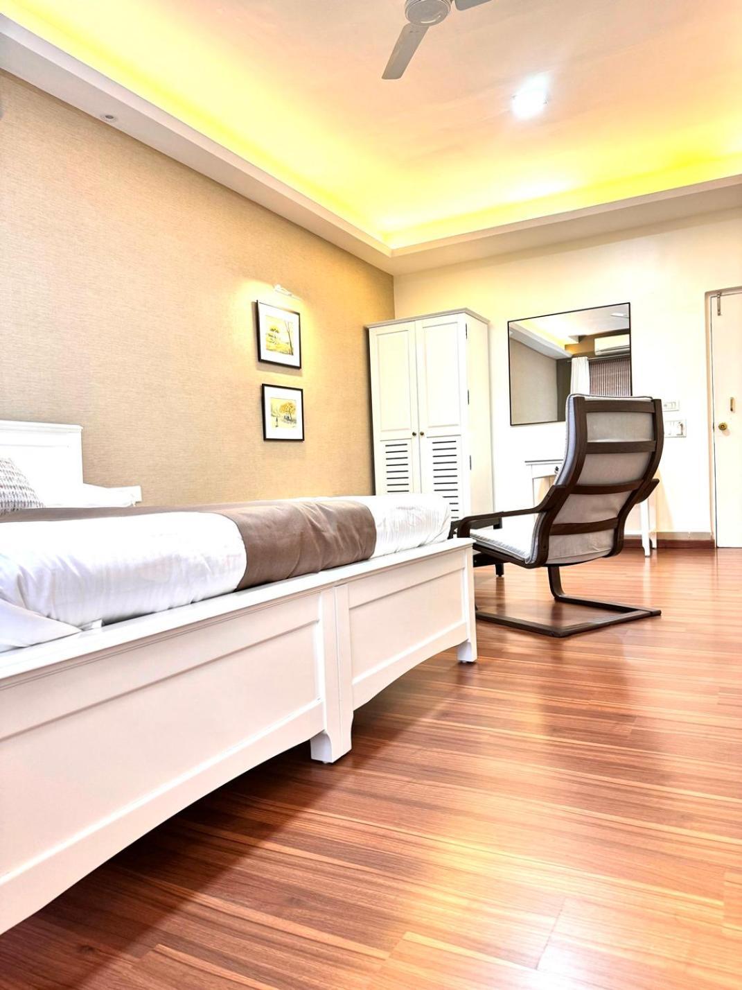 Hotel Ketan Pune Extérieur photo