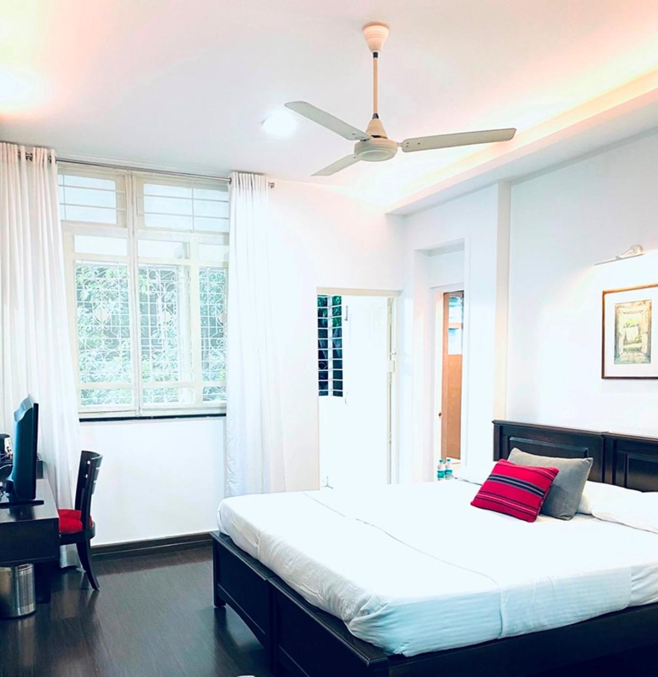 Hotel Ketan Pune Extérieur photo