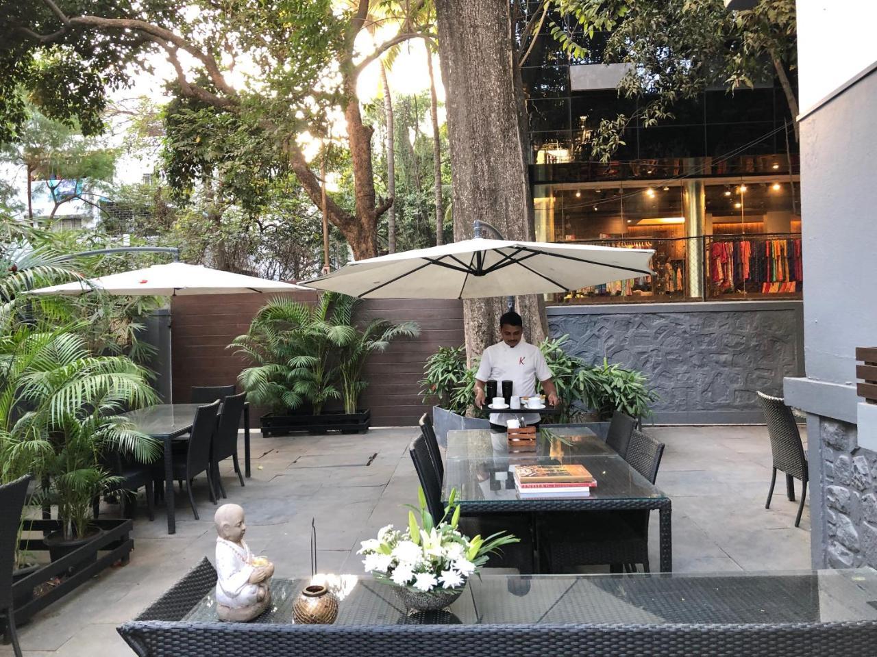 Hotel Ketan Pune Extérieur photo