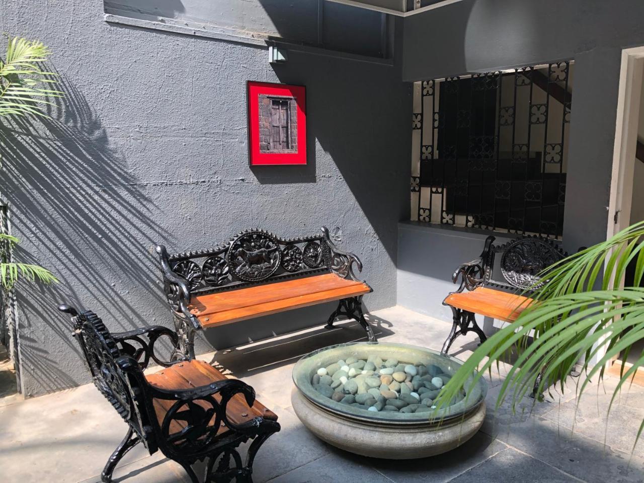 Hotel Ketan Pune Extérieur photo
